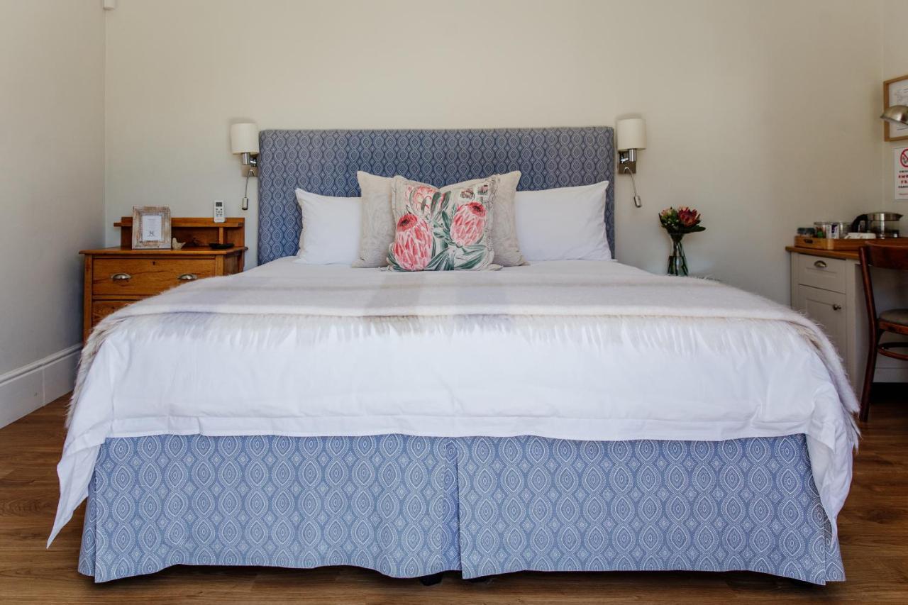 Cornerstone Manor Bed & Breakfast Grahamstown Exterior photo